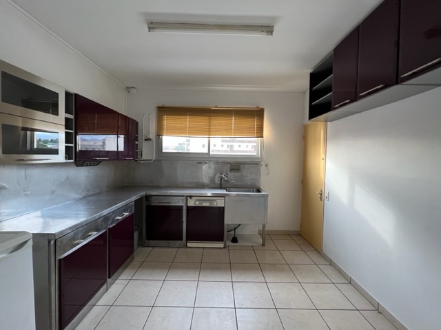 APPARTEMENT F4 au QUARTIER LATIN à la LOCATION